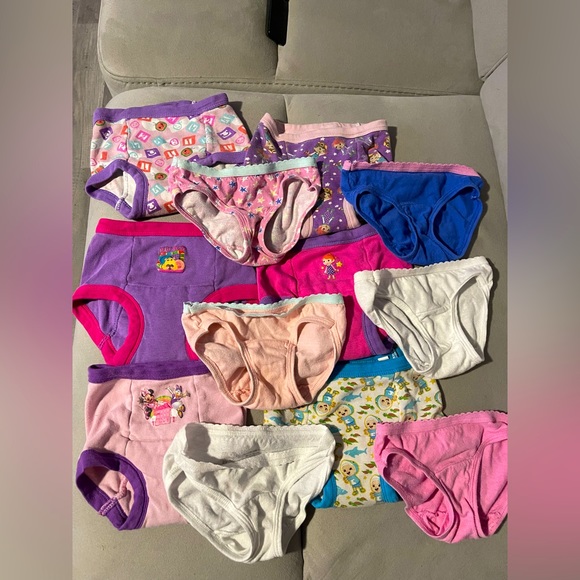 2T training pants - Picture 1 of 10